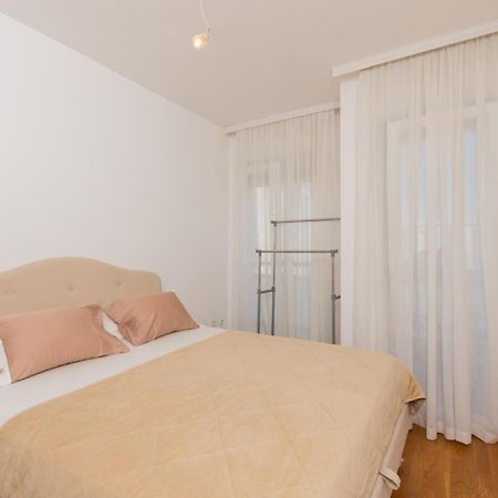 Lux City Apartment With Parking Podgorica Esterno foto