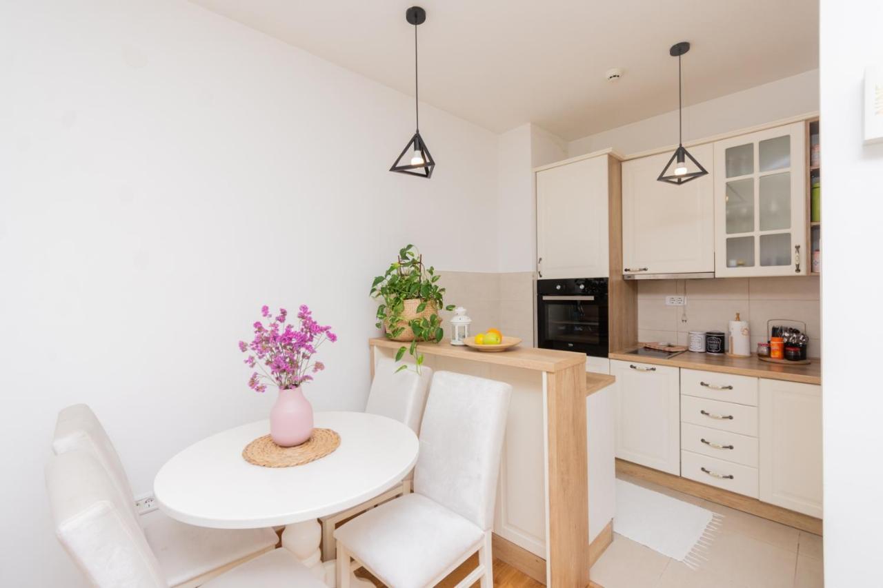Lux City Apartment With Parking Podgorica Esterno foto